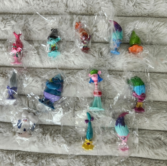 Colorful Trolls Figurine Set - Picture 1 of 1